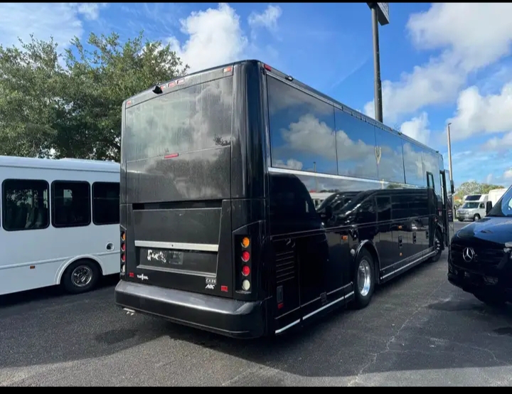 2016 Van Hool CX35 Motorcoach