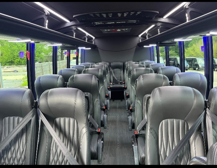 2025 Ford F-600 Shuttle Bus