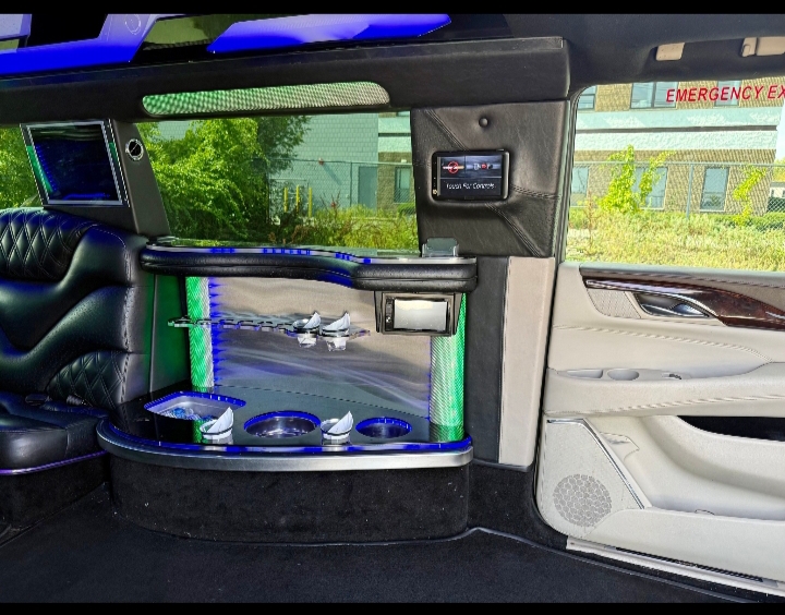 2016 Cadillac Escalade Limousine