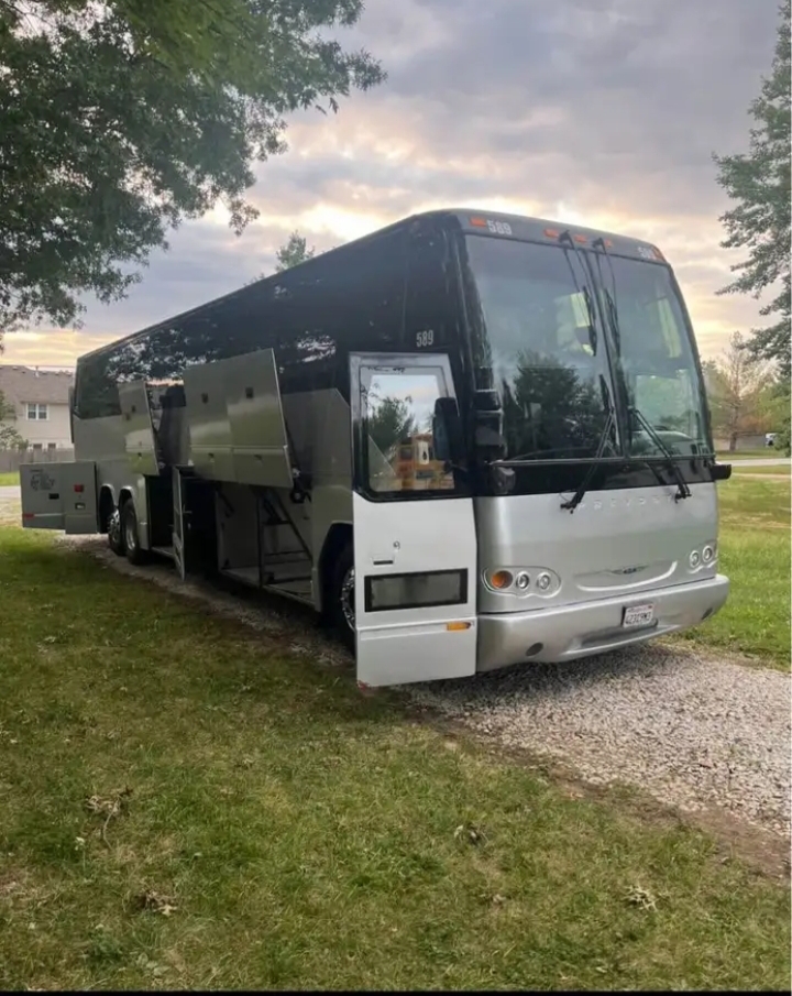 2003 Prevost H-41 Motorcoach