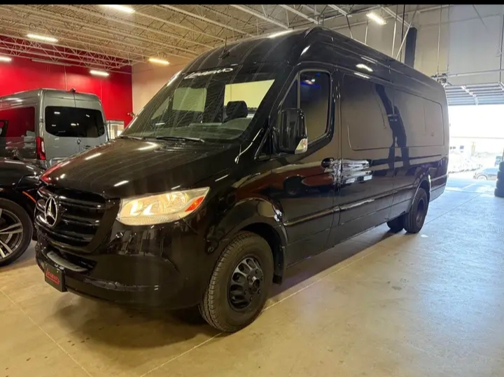 2022 Mercedes Benz Sprinter