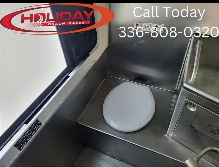 2004 MCI D4505 Motorcoach