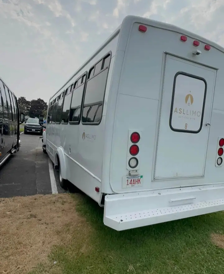 2007 Chevy C5500 Party Bus