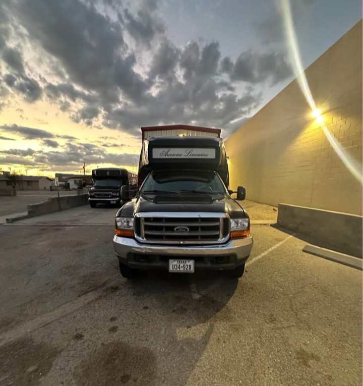 2000 Ford F-550 Party Bus