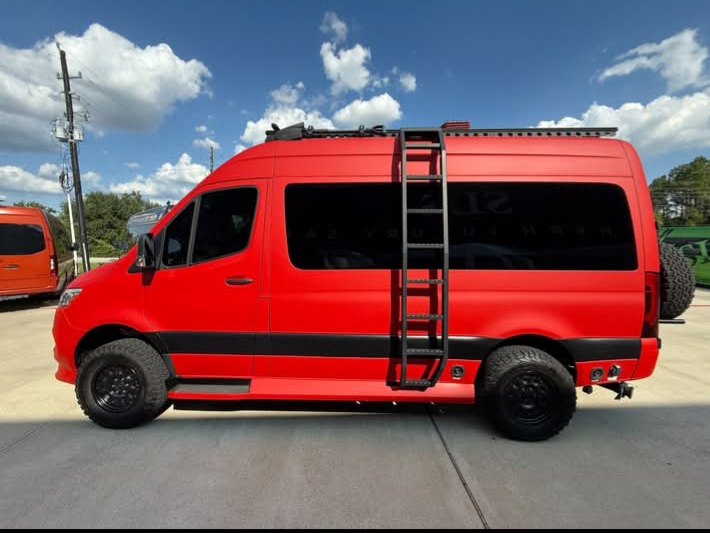 2024 Mercedes Benz Sprinter