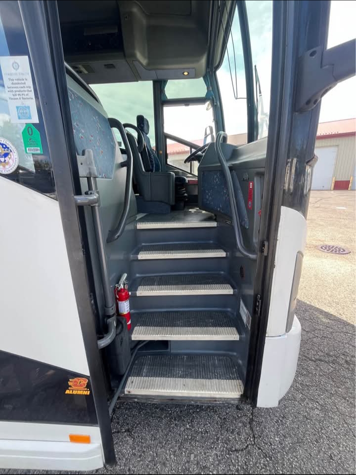 2008 VanHool C2045 Motorcoach