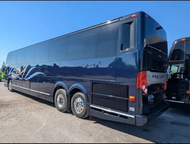 2015 Prevost H3-45 Motorcoach