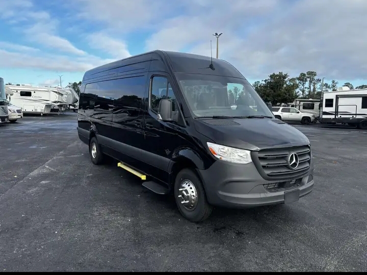 2025 Mercedes Benz Sprinter