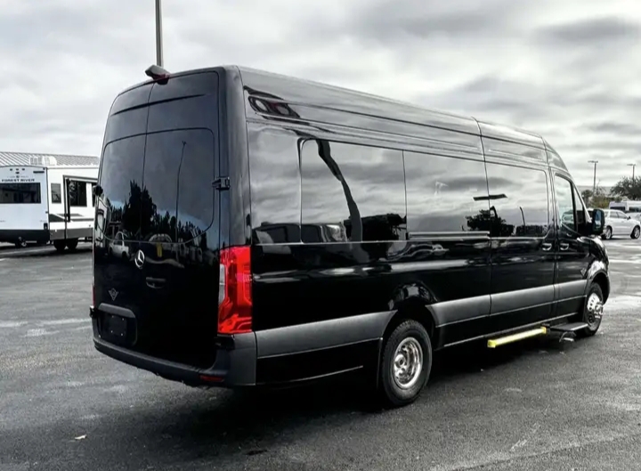 2025 Mercedes Benz Sprinter