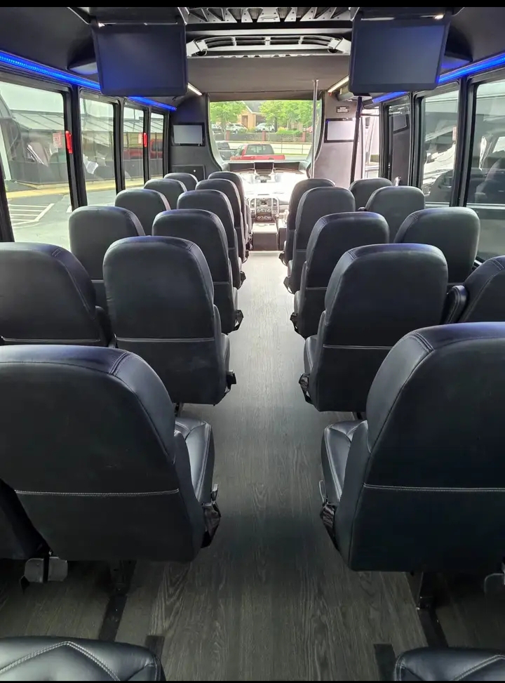 2019 Ford F-550 Shuttle Bus