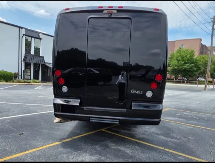 2019 Ford F-550 Shuttle Bus