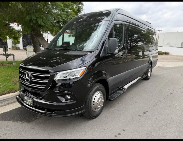 2025 Mercedes Benz Sprinter
