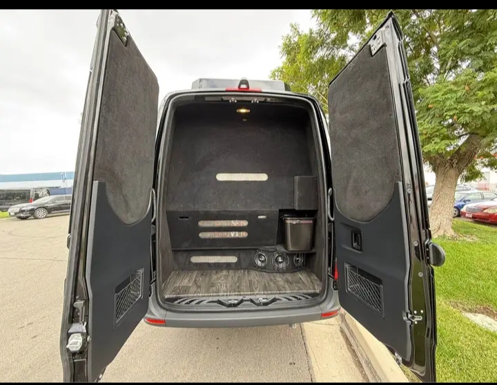 2025 Mercedes Benz Sprinter