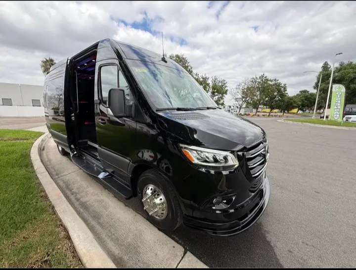 2025 Mercedes Benz Sprinter