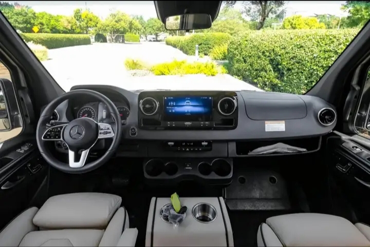 2024 Mercedes Benz Sprinter