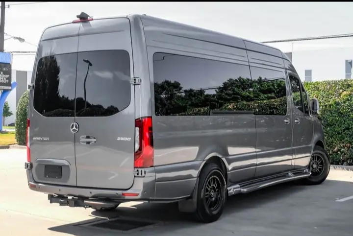 2024 Mercedes Benz Sprinter