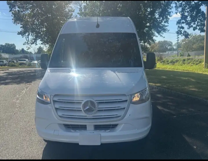 2022 Mercedes Benz Sprinter