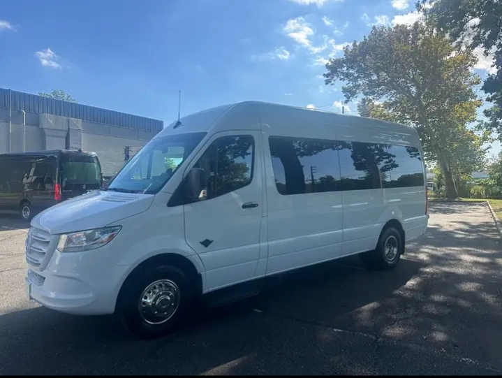 2022 Mercedes Benz Sprinter