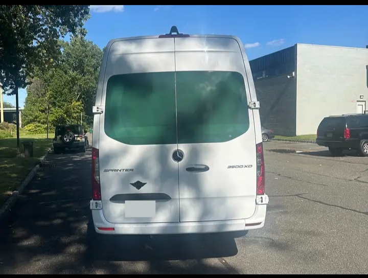 2022 Mercedes Benz Sprinter