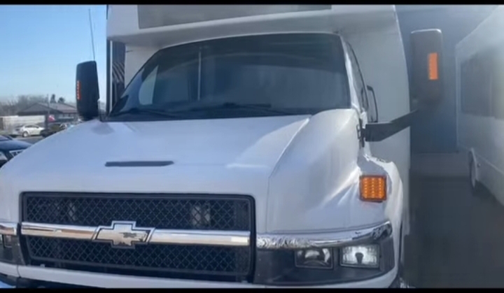 2009 Chevy Party Bus