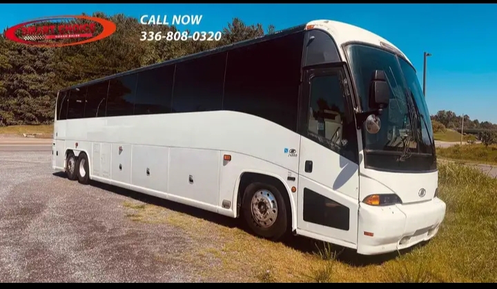 2005 MCI J4500 Motorcoach