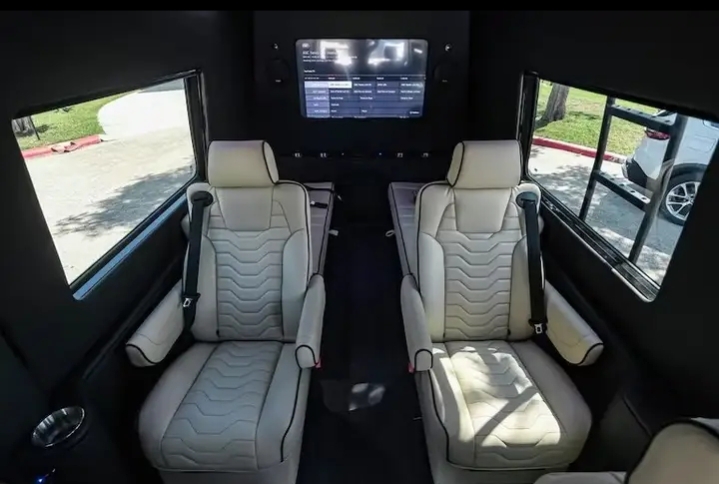 2024 Mercedes Benz Sprinter