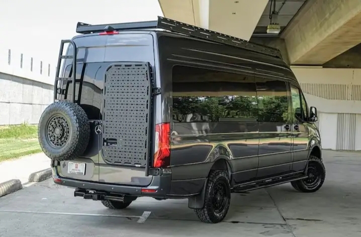 2024 Mercedes Benz Sprinter