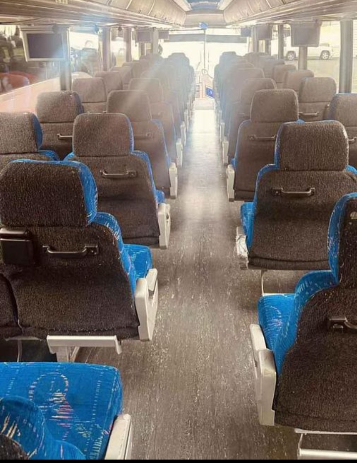 2006 MCI J4500 Motorcoach