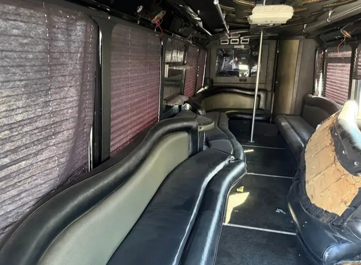 2020 Ford F-550 Shuttle Bus