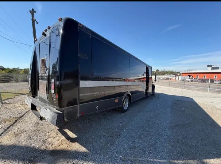 2020 Ford F-550 Shuttle Bus