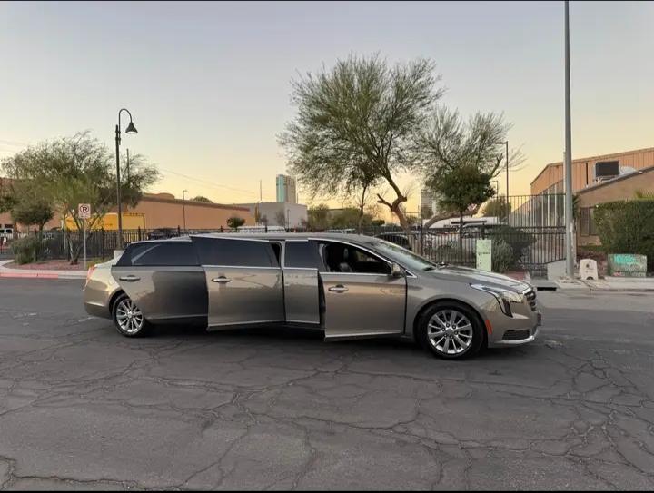 2018 Cadillac XTS Limousine