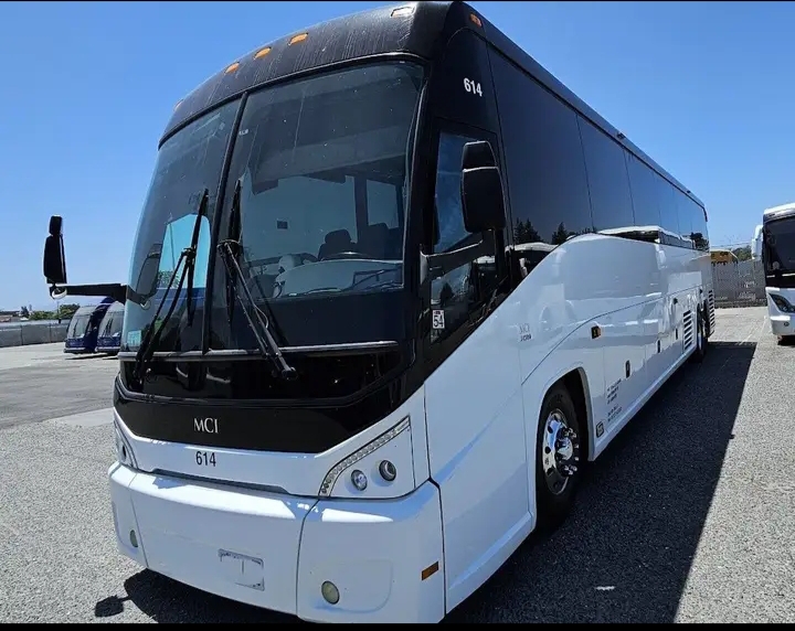 2017 MCI J4500 Motorcoach