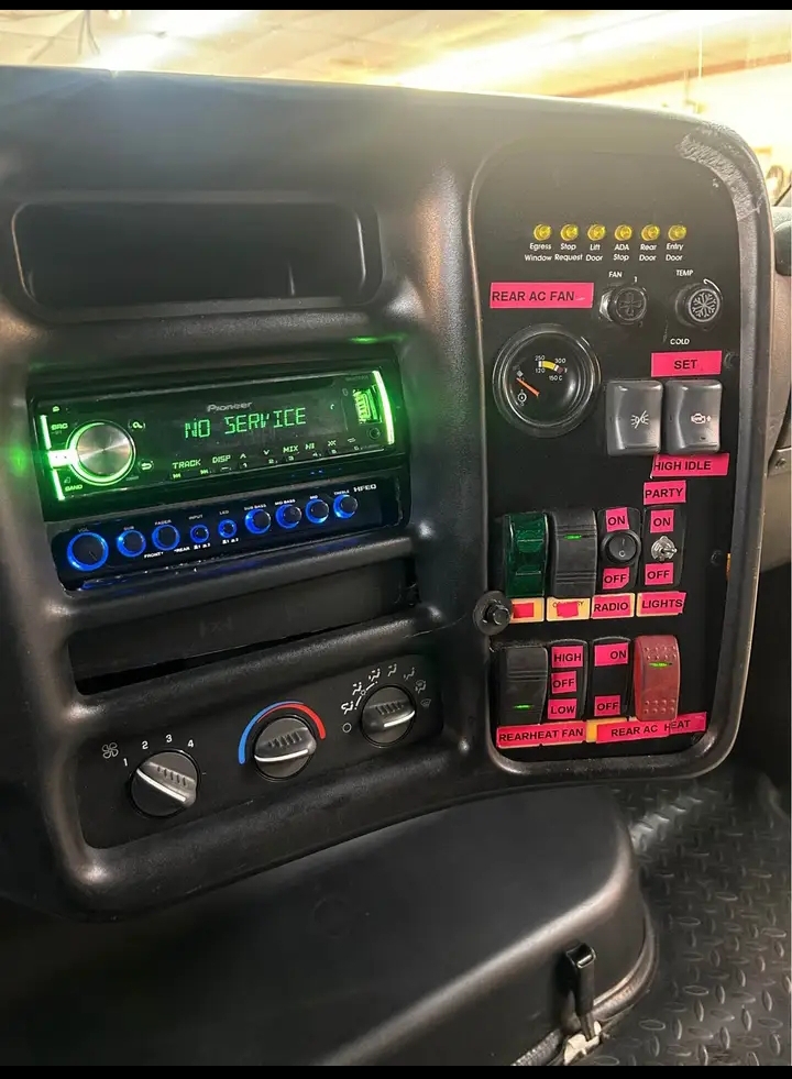 2007 Chevy C5500 Limo Bus