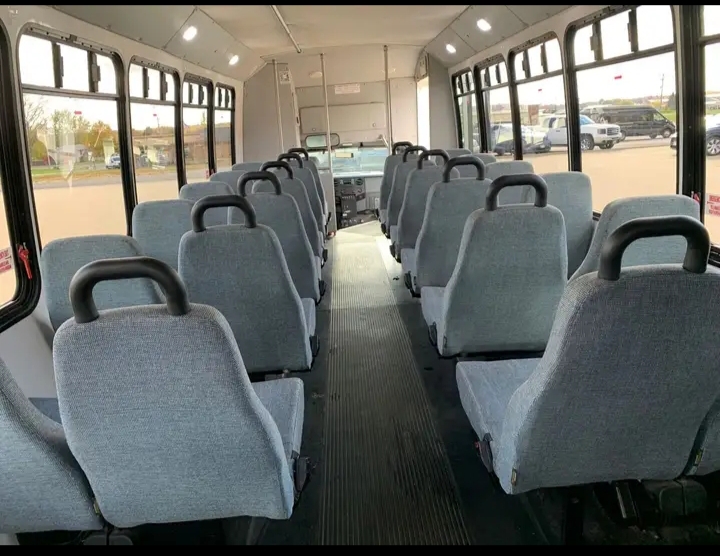 2015 Ford F-550 Shuttle Bus