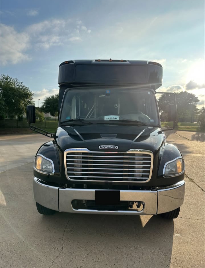 2018 Freightliner S2 Shuttle Bus