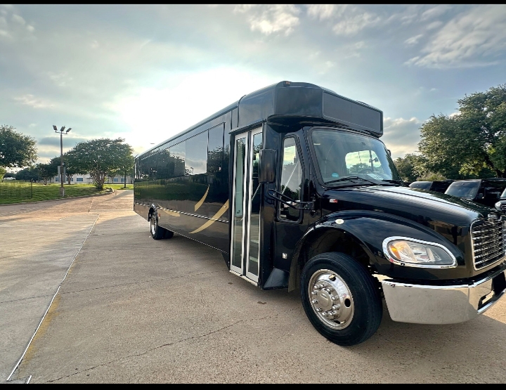 2018 Freightliner S2 Shuttle Bus