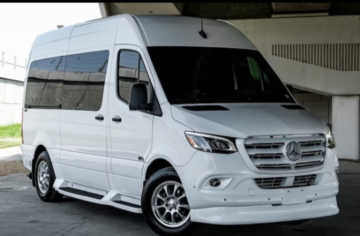 2022 Mercedes Benz Sprinter