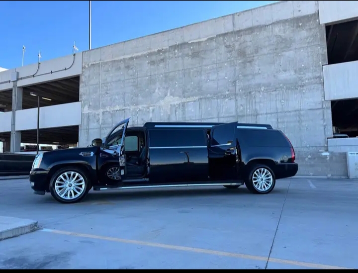 2013 Chevrolet Suburban SUV Limousine