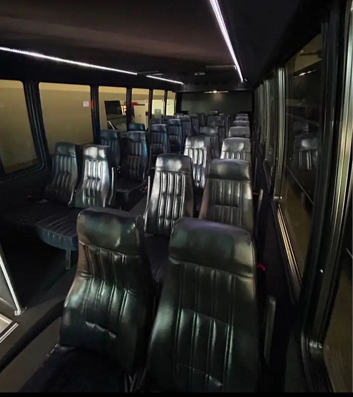 2015 Ford F-550 Shuttle Bus