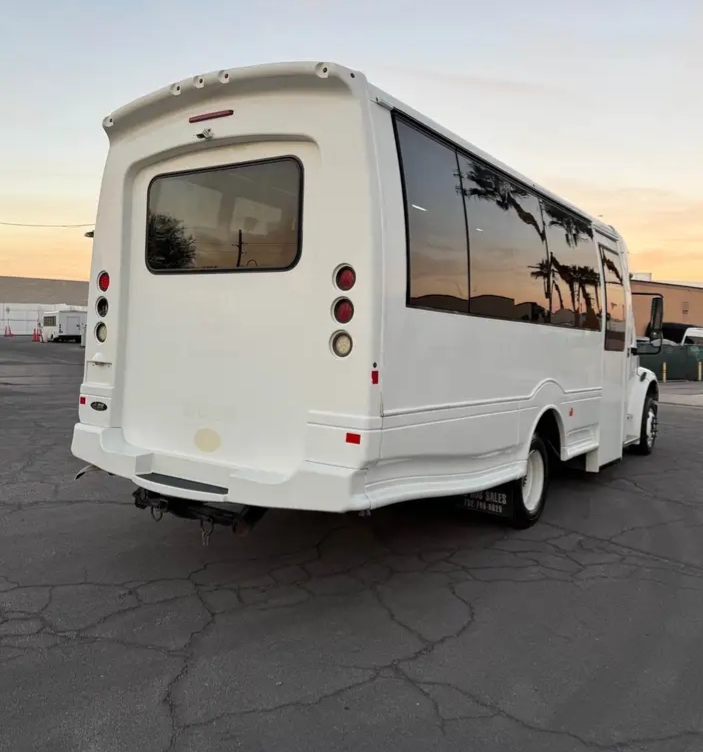 2018 Freightliner S2C Shuttle Bus