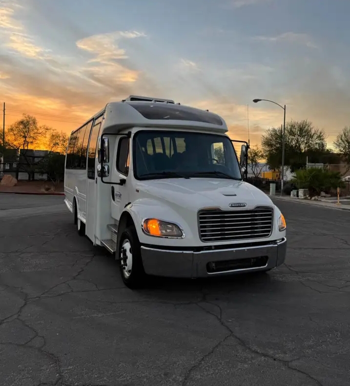 2018 Freightliner S2C Shuttle Bus