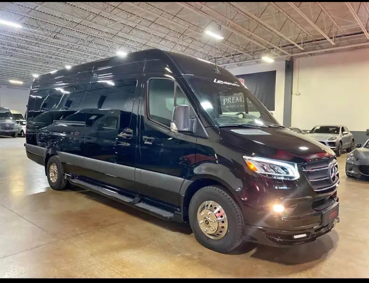 2024 Mercedes Benz Sprinter