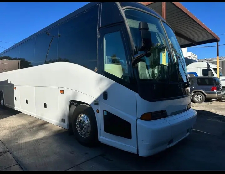 2008 MCI J4500 Motorcoach