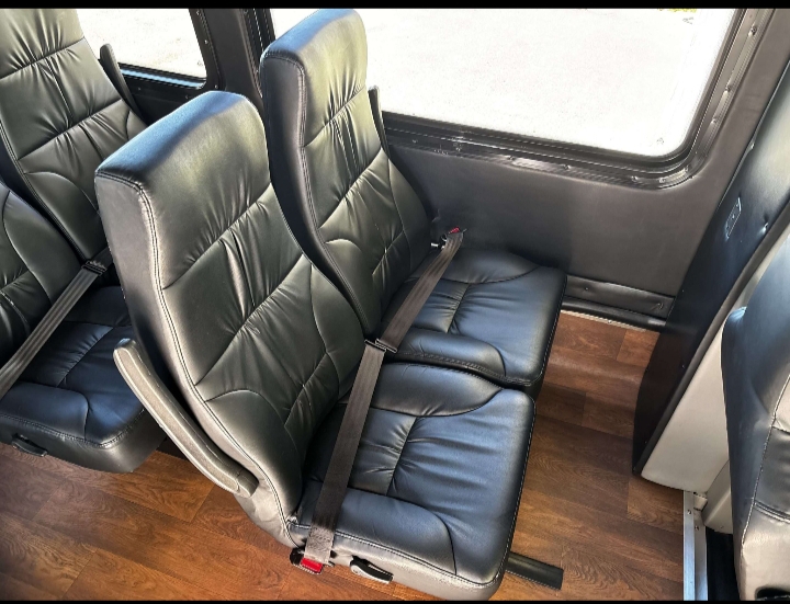 2020 Ford E-450 Shuttle Bus