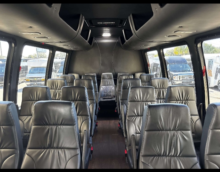 2020 Ford E-450 Shuttle Bus