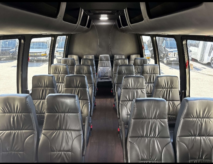 2020 Ford E-450 Shuttle Bus