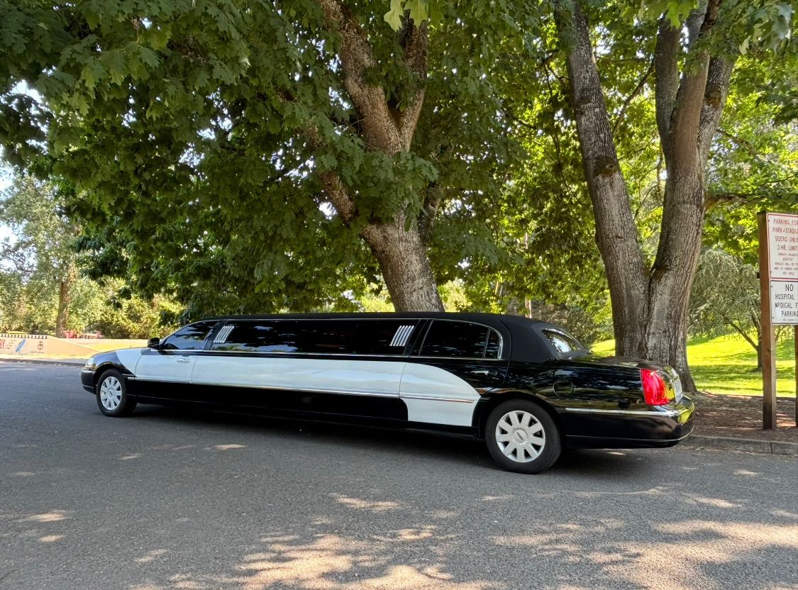 Lincoln Town Car 2008