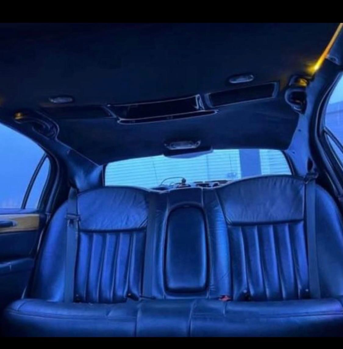 Lincoln Town Car 2008