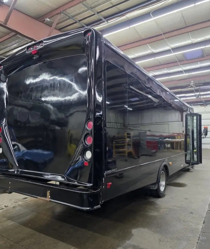 2013 IC International Limo Bus