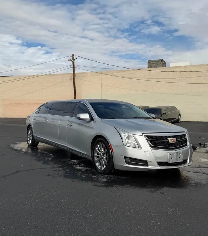 2017 Cadillac XTS Limousine